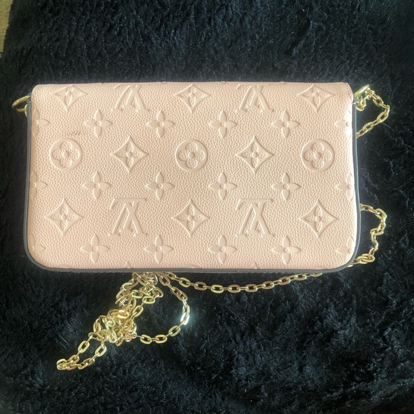 LV Félicie Pochette - Picture 2 of 4